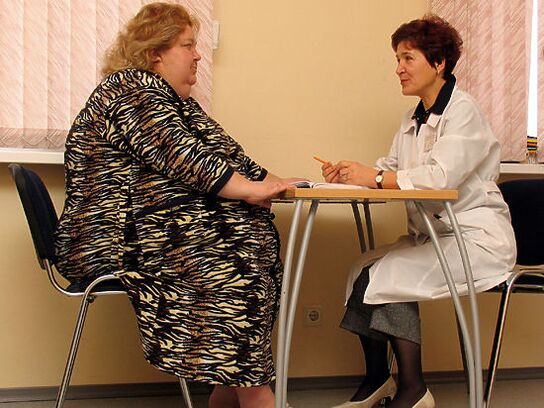 Pada perundingan ahli phlebolog, pesakit dengan vena varikos yang disebabkan oleh obesiti